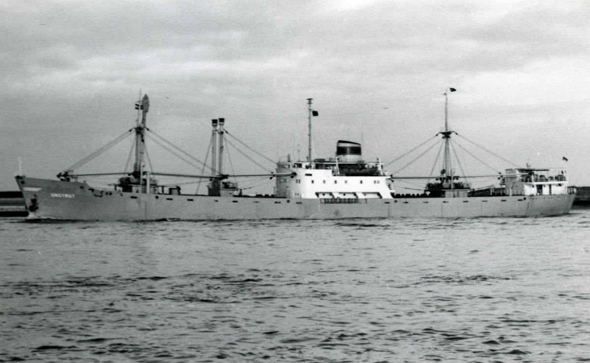 Ägare:/1965-73/: VEB. Deutsche Seereederei Rostock. Hemort: Rostock.