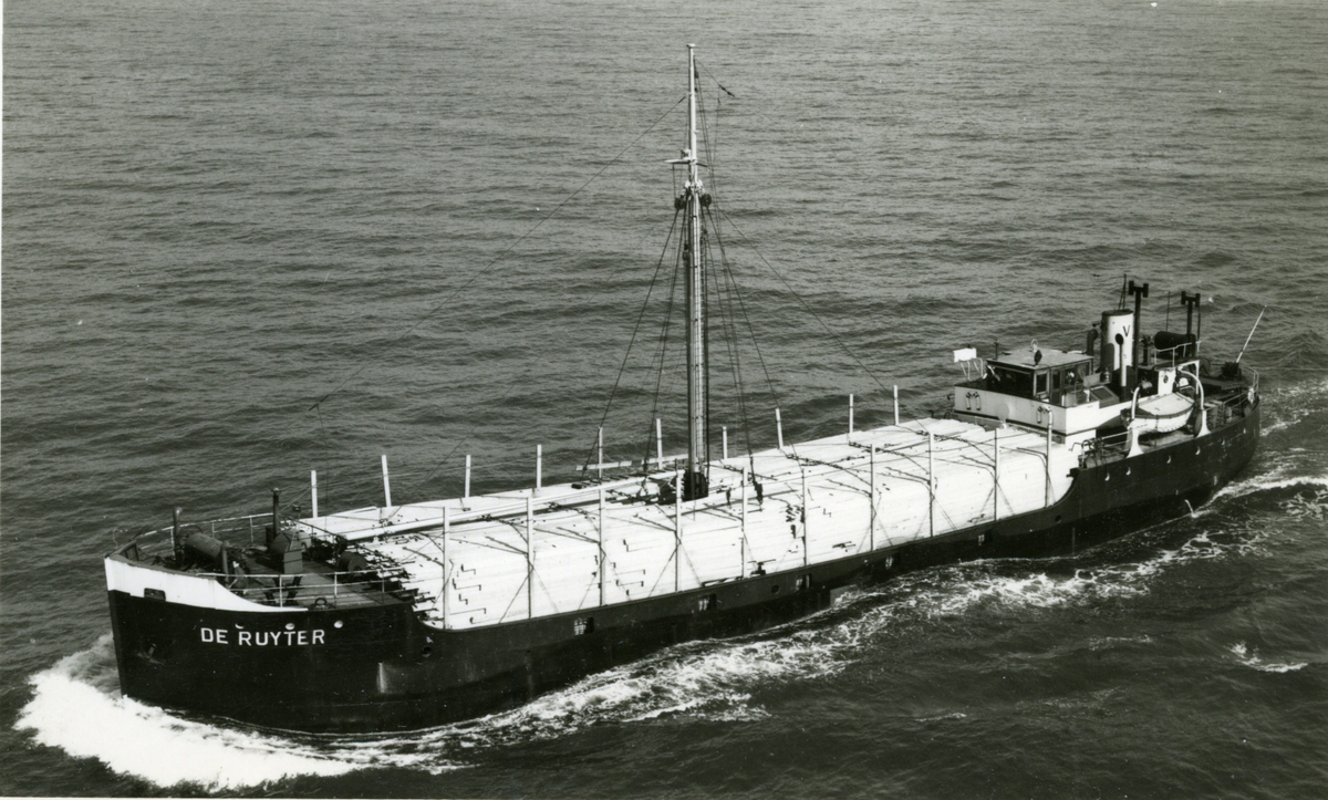 Ägare:/1952-57/: Reederij De Noord N.V. Hemort: Rotterdam.