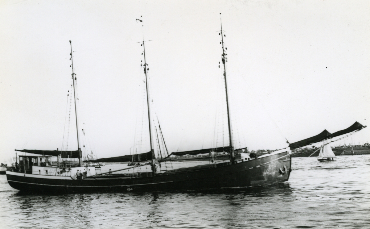 Redare:/1930-60/: Jochim Brunckhorst. Hemort: Hamburg.