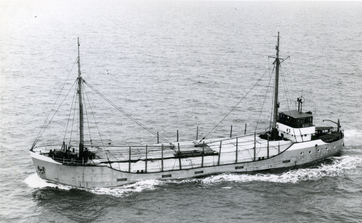 Ägare:/1939-65/: Gebrüder Walter & John Gräpel. Hemort: Hamburg.