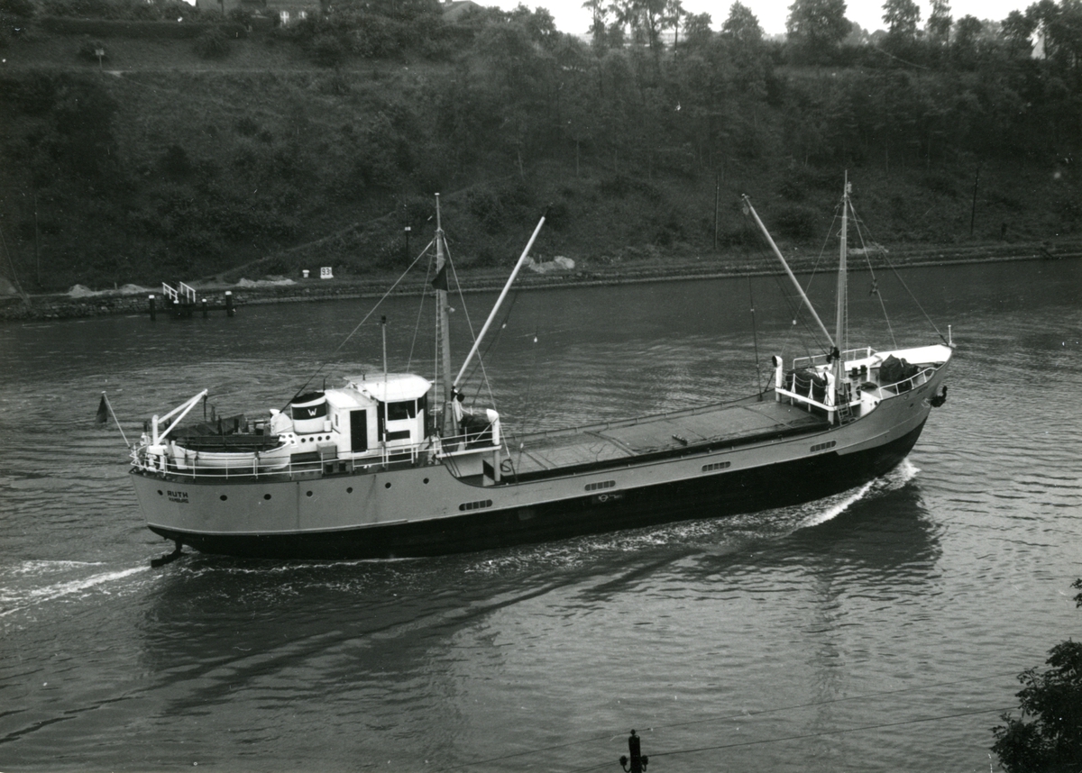 Redare:/1962-69/: Hermann Wolter. Hemort: Hamburg.
