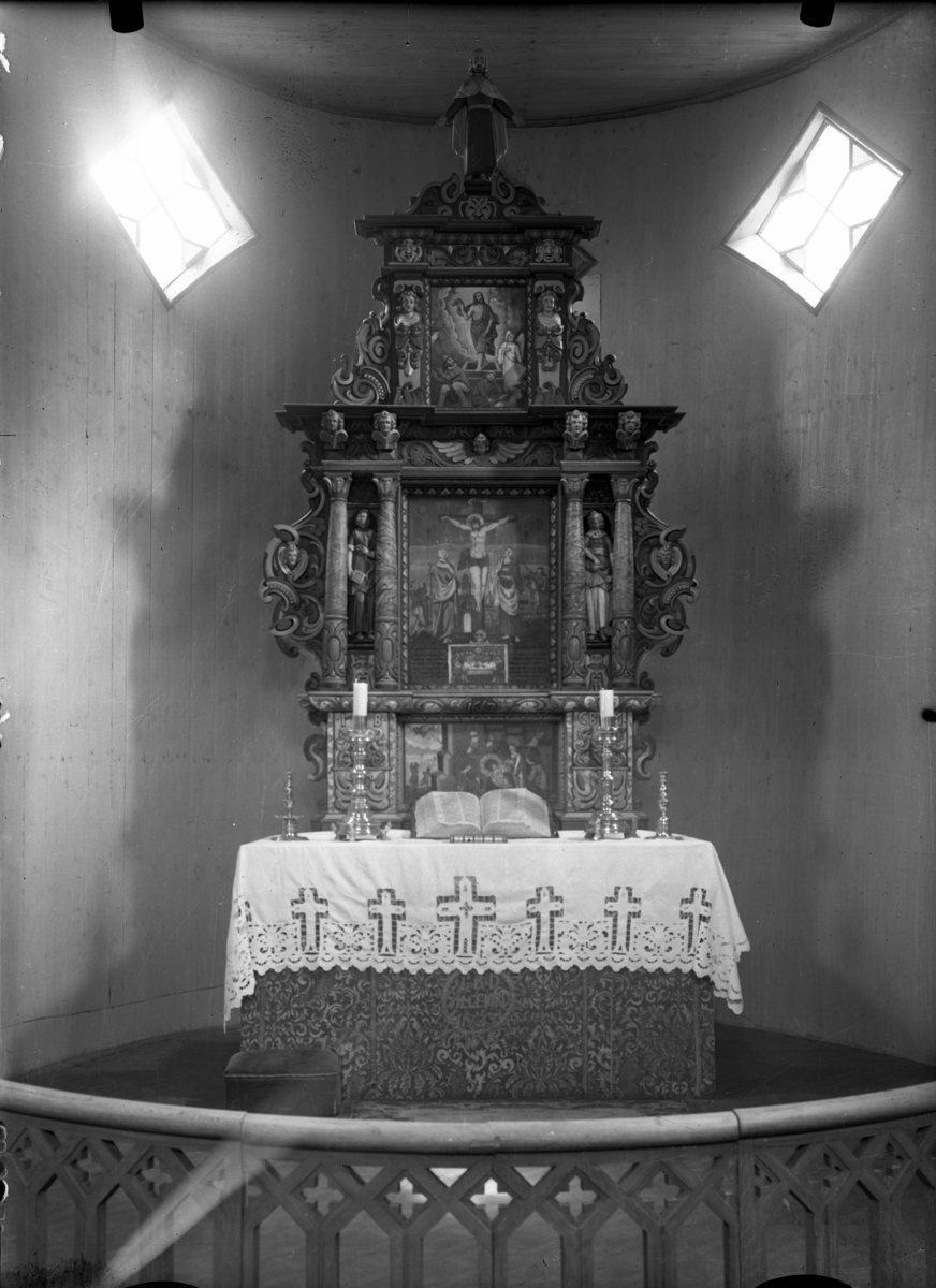 Stavkirke, interiør