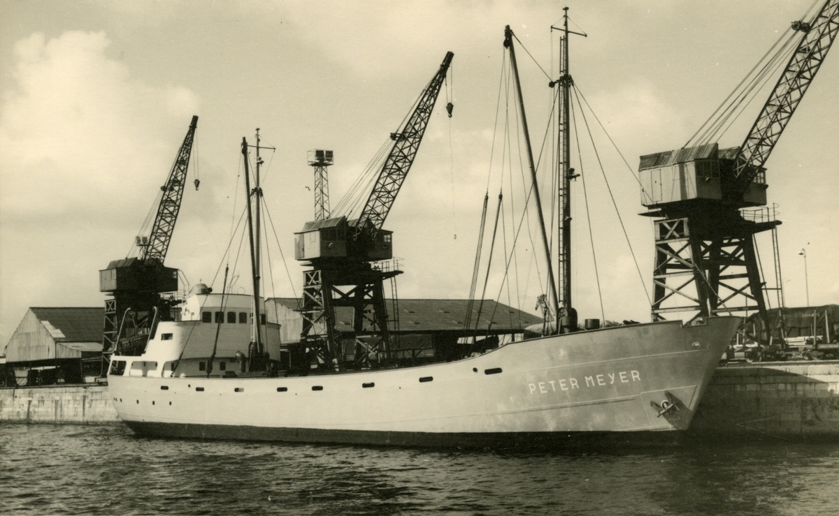 Ägare:/1954-75/: Johannes Meyer. Hemort: Ütersen.
