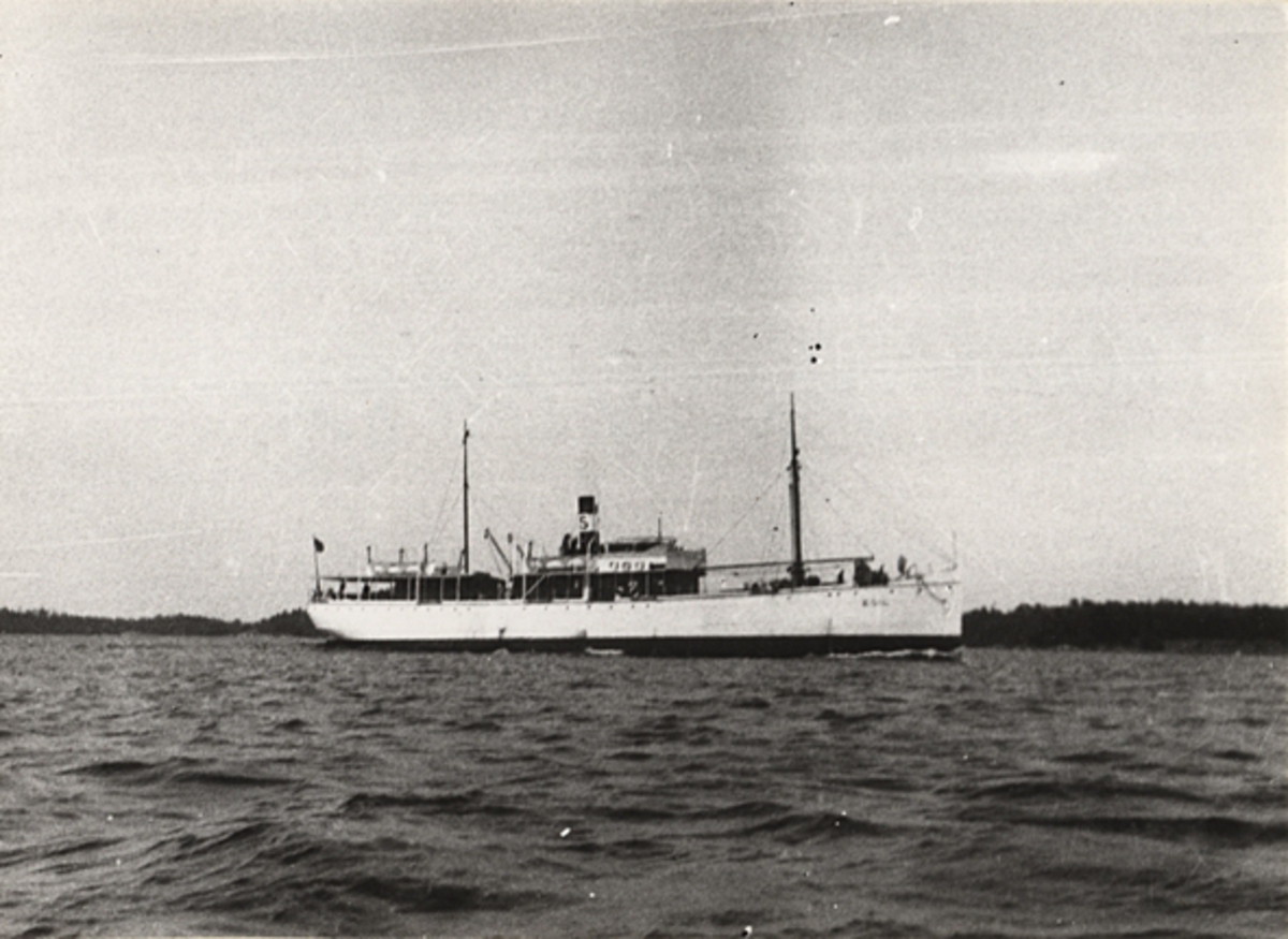Lastångfartyget EGIL  den 28.8.1927. Trälhavet - Brödstycket.
