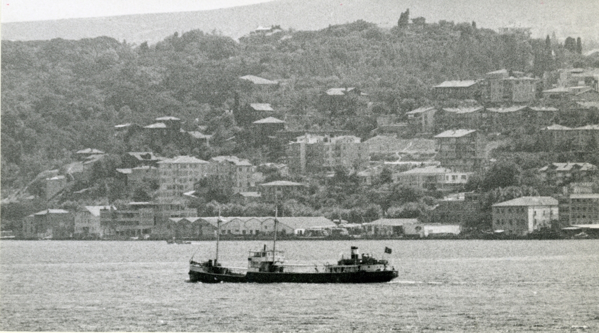 Ägare:/1956-83/: Zeki & Ziya Sönmez. Hemort: Istanbul.