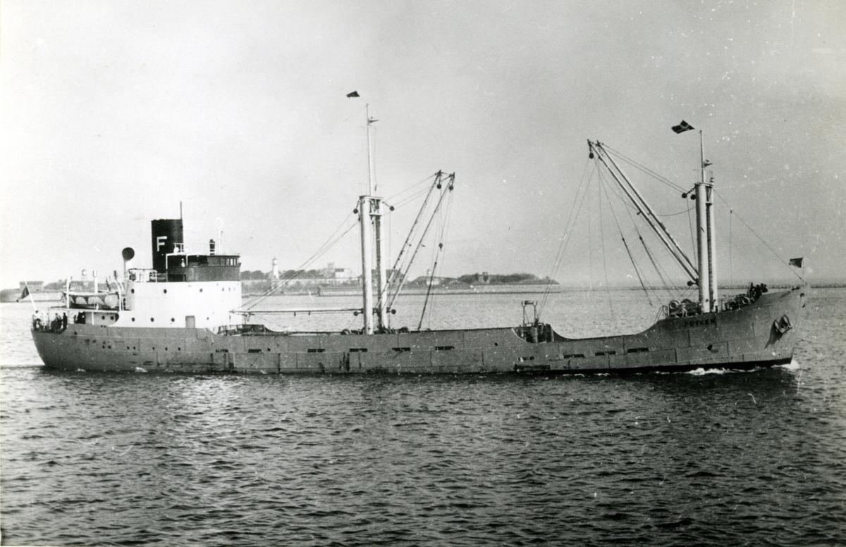 Ägare:/1938-61/: Ångbåts AB Ferm. Hemort: Kristinehamn.