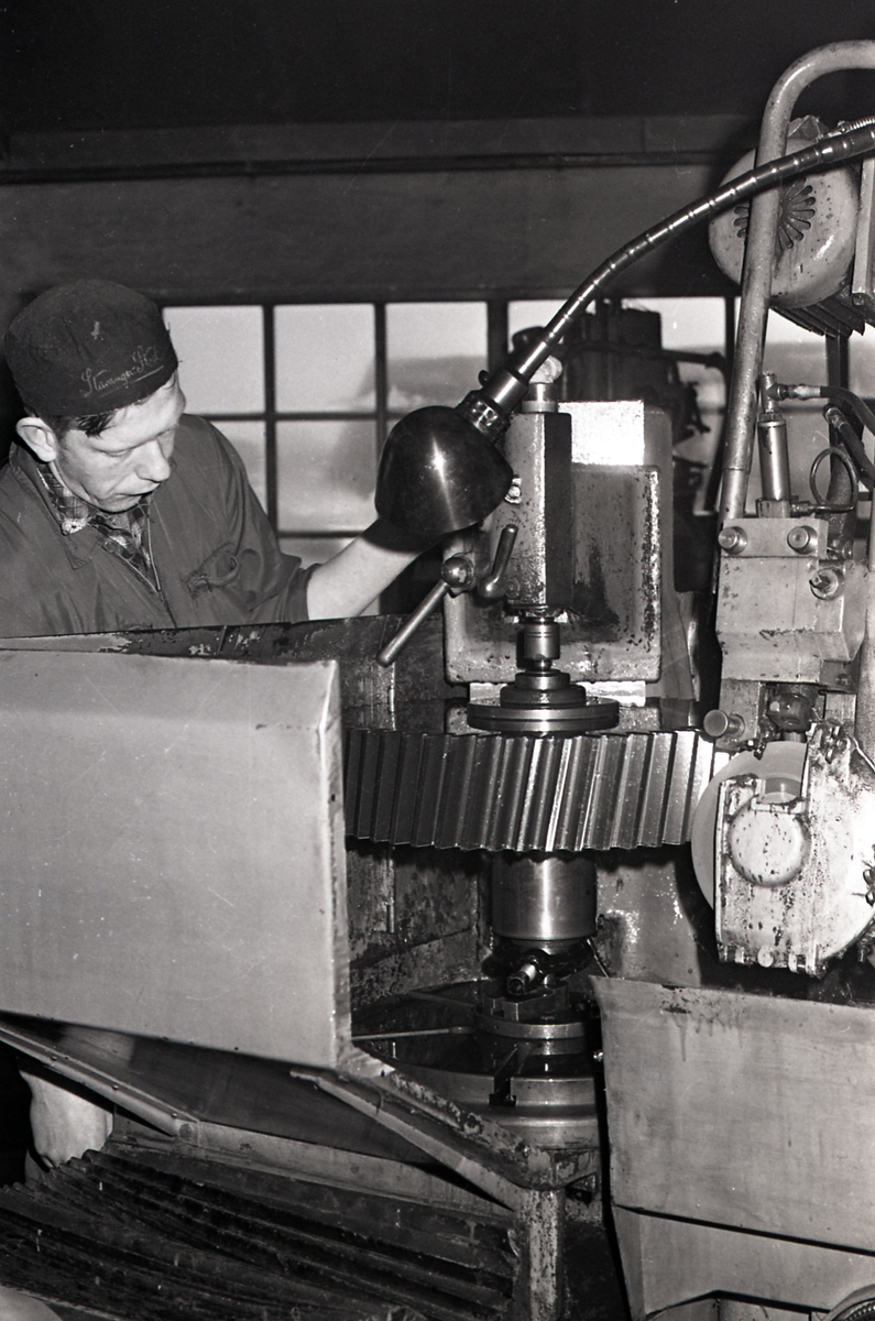 Tre generasjonen på Delta Pumpefabrikk. Bedriften fyller 90 år.