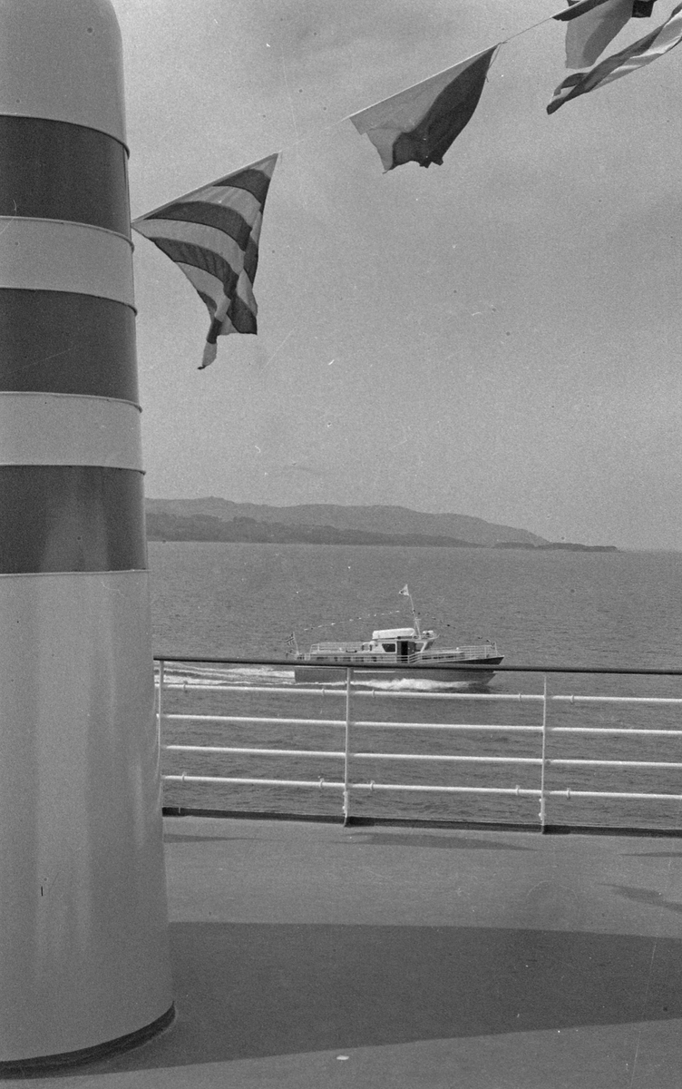M/F "Finnøy" - Overleveringen - 8/5-1971