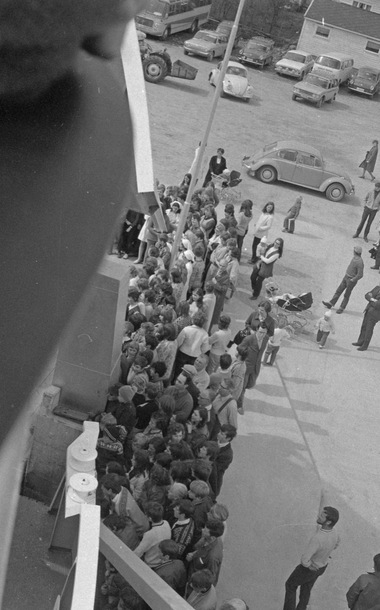 M/F "Finnøy" - Overleveringen - 8/5-1971