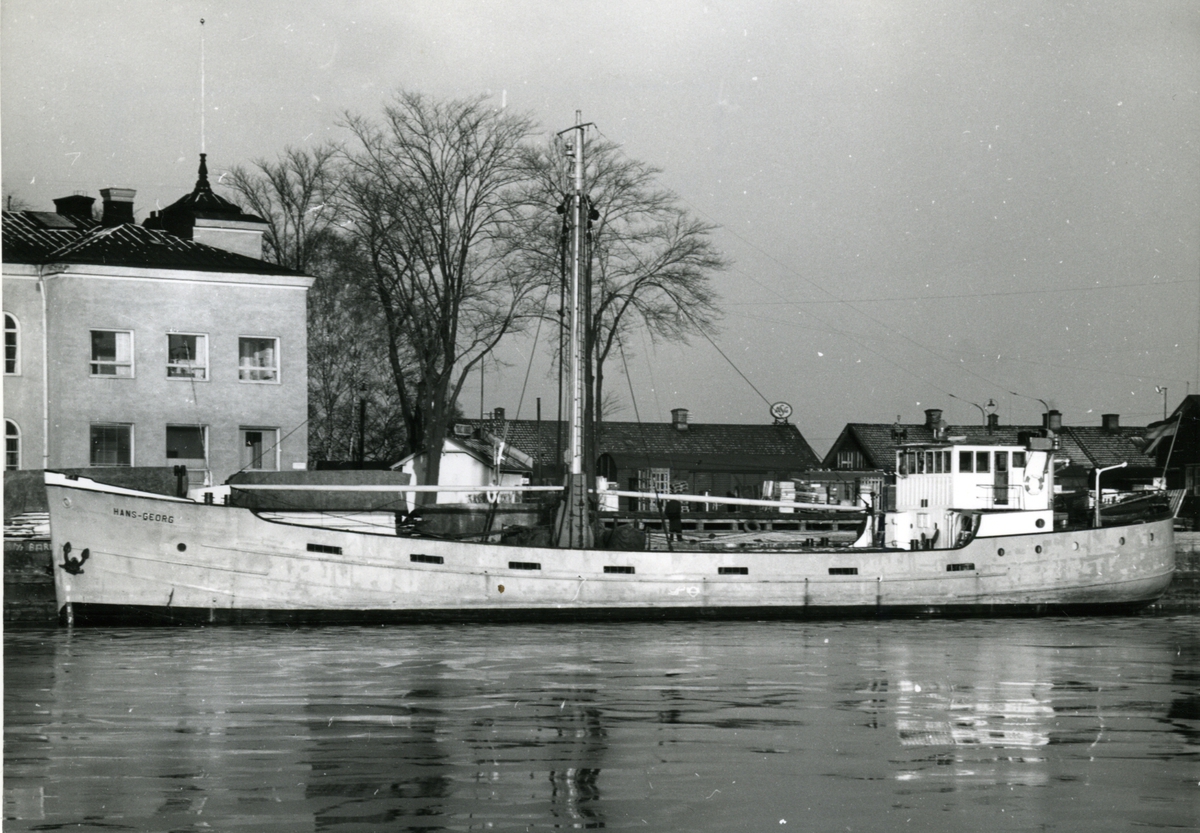 Ägare:/1937-4 /: Erich Krüger. Hemort: Stettin. /194 -51/: Anni Krüger. Hemort: Elsfleth.