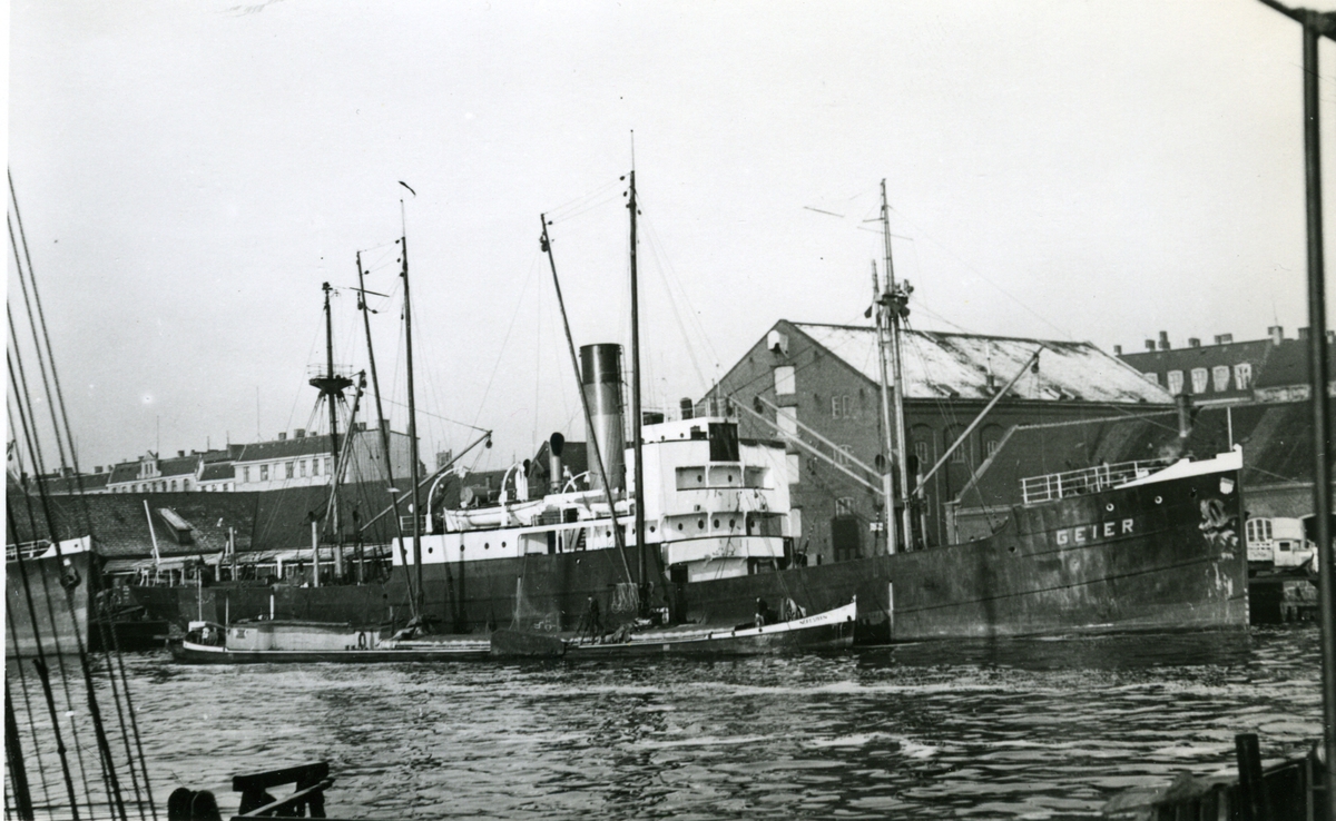 Ägare:/1934-36/: Argo Reederei A.G. Hemort: Bremen.
