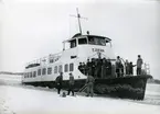 Fotograferat i mars 1955 på Kanholmsfjärden
Pass-båt Sandhamn-Vinterhamn