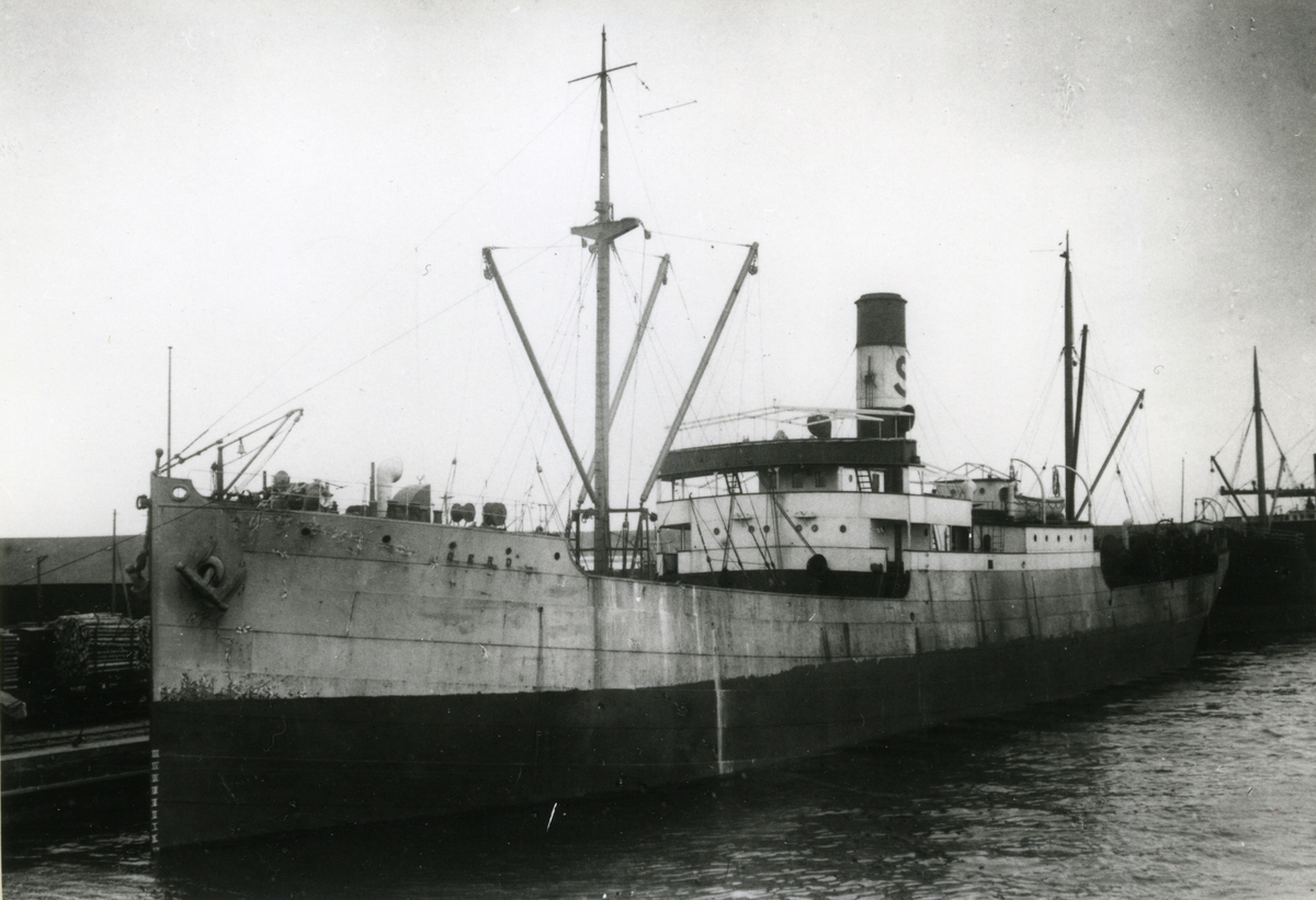 Ägare:/1913-35/: Stockholms Rederi AB Svea. Hemort: Stockholm.