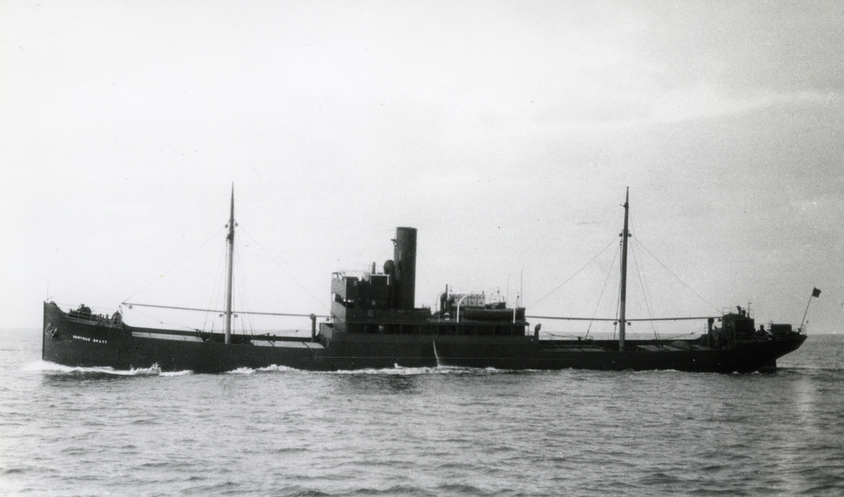 Ägare:/1927-39/: Ångfartygs AB Östersjön. Hemort: Göteborg.