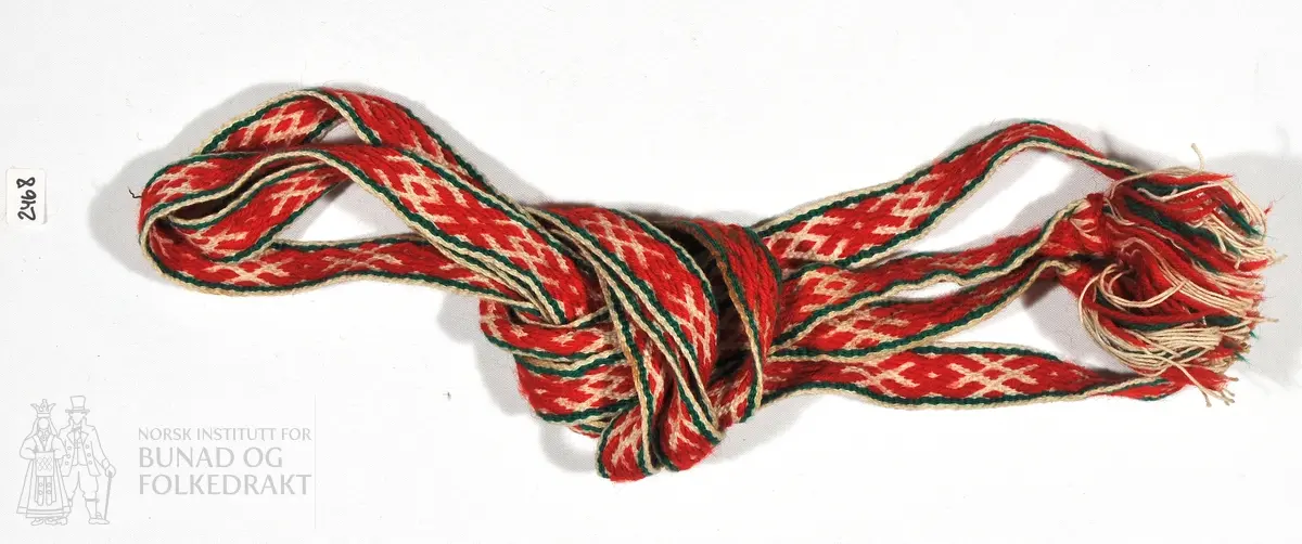 Band 2 cm breidde og 120 cm lengde