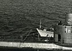 Minfartyg M15 intill Ubåten Illern