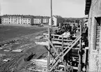 Taklagskaffe med byggmästaren Anders Diös, Botvidsgatan 4, Uppsala 1937