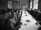 Kaffebjudning med byggmästaren Anders Diös, Uppsala 1937