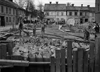 Bygge i korsningen S:t Olofsgatan -  Dragarbrunnsgatan, Uppsala maj 1940