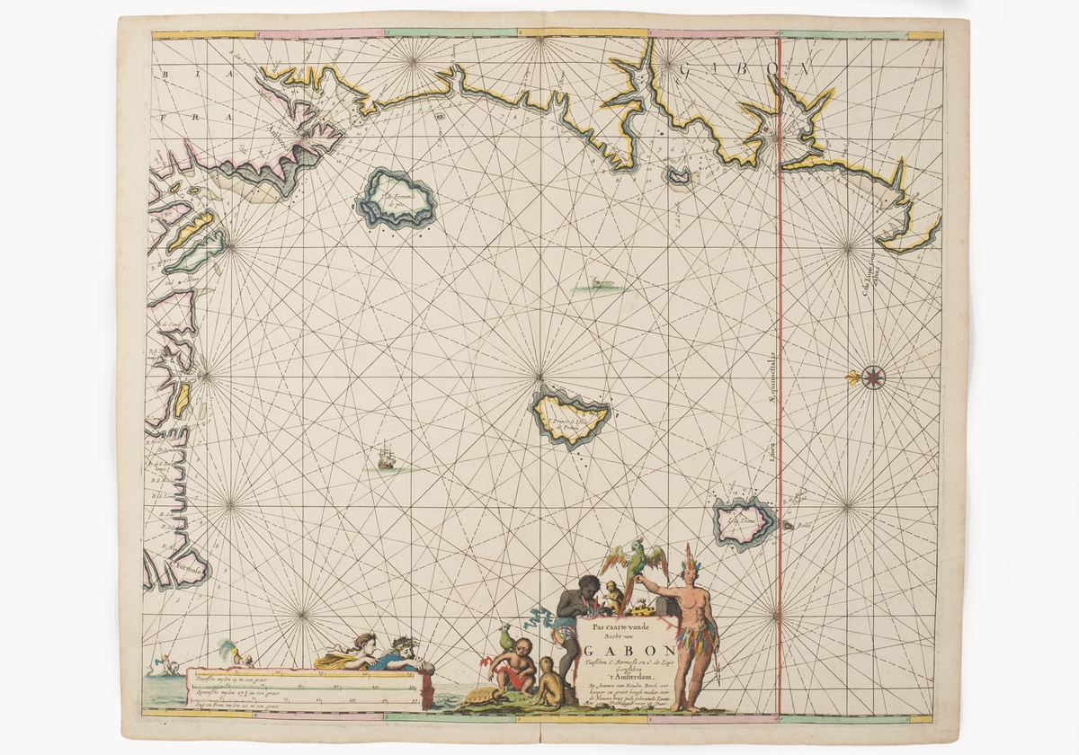 Sjökort över Gabon.

Runt kartusch i nedre kanten syns två män iförda ländkläder. En av mänen har en huvudprydnad av fjädrar och den andra mannen verkar tillverka en sådan. Kring dem flera djur, apor, papegojor och sköldpadda.