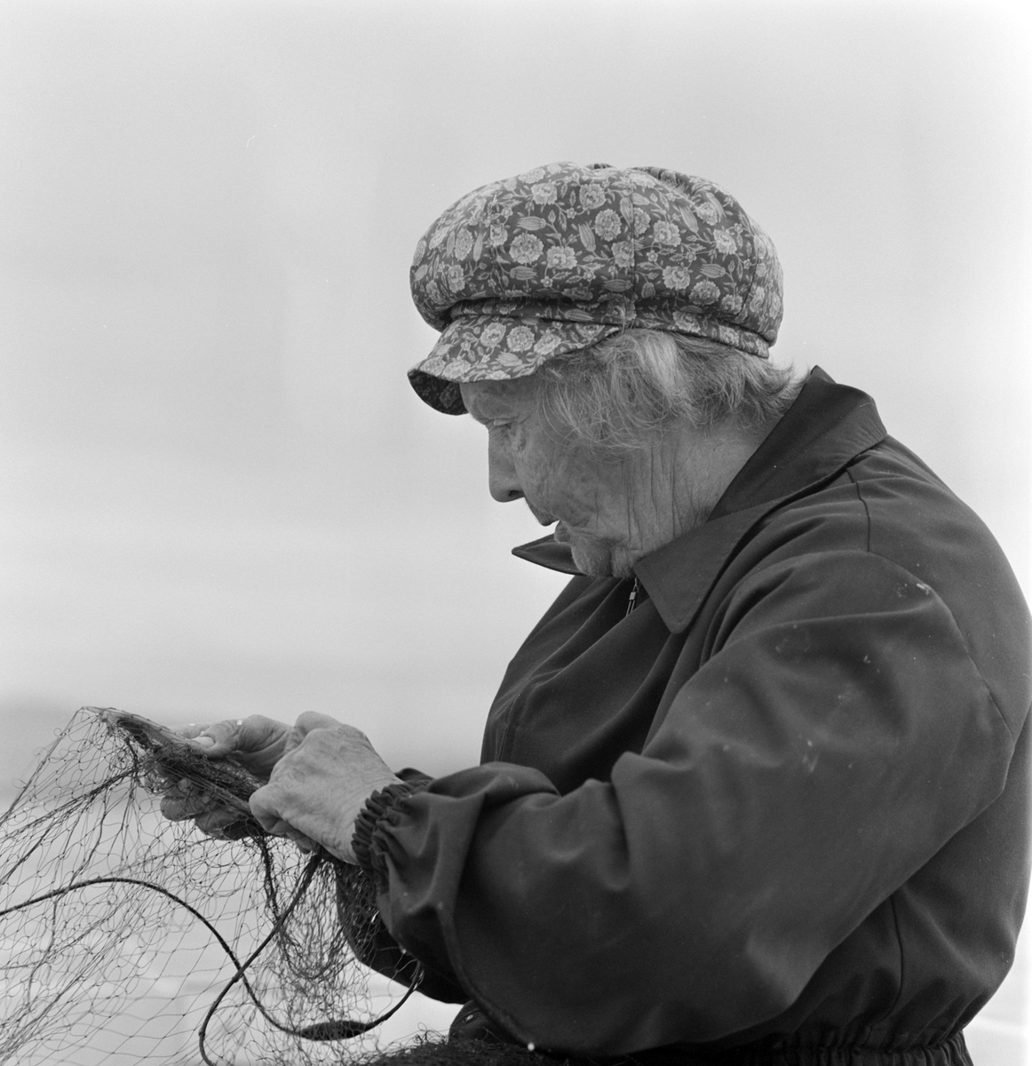 Aslaug Lier, lågåsildfiske, lagsild,  Helgøya, fiske i Mjøsa, Nessundet, robåt, garnfiske.
