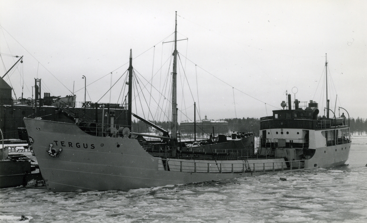 Ägare:/1940-59/: AB Bensintransport. Hemort: Stockholm.