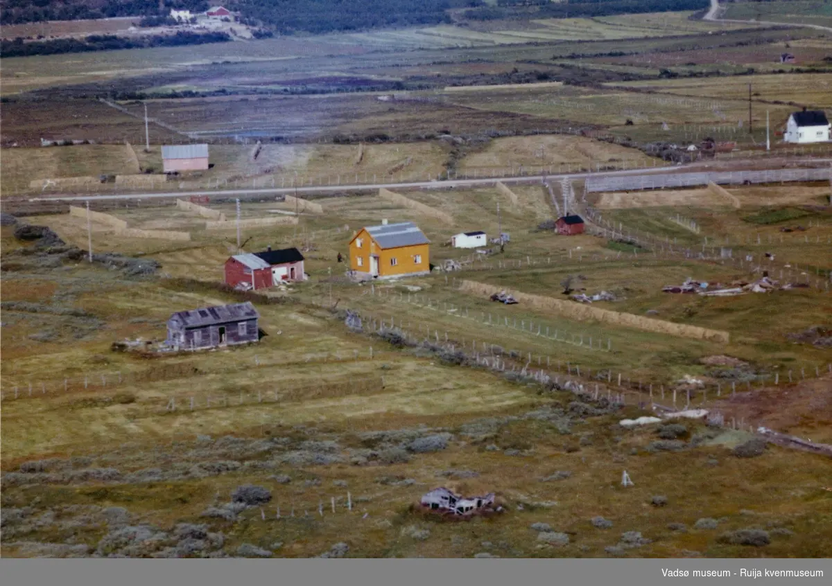 Flyfoto av Kariel, Vadsø kommune, 1963.