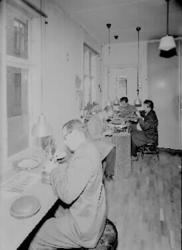 Guld- & silversmide. Guldsmed Antonsson, kv Timmermannen, Dr