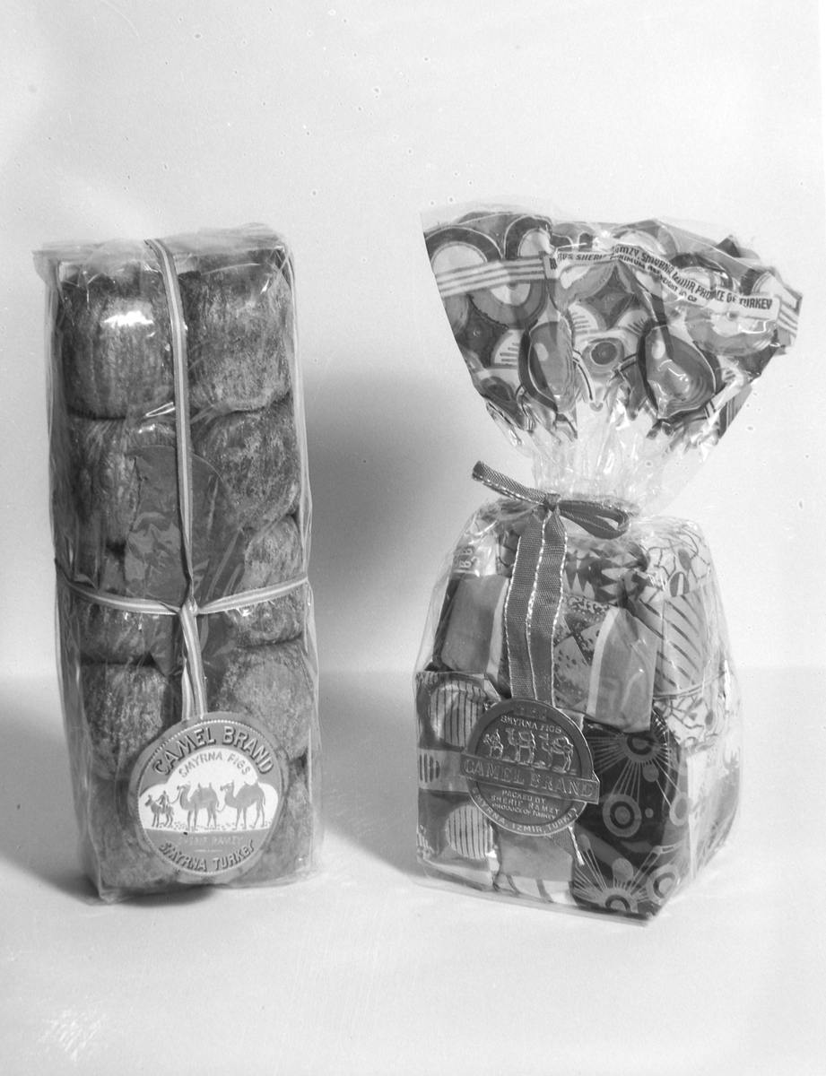 Firma R. Kjeldsberg, foto av fiken, dadler og rosiner