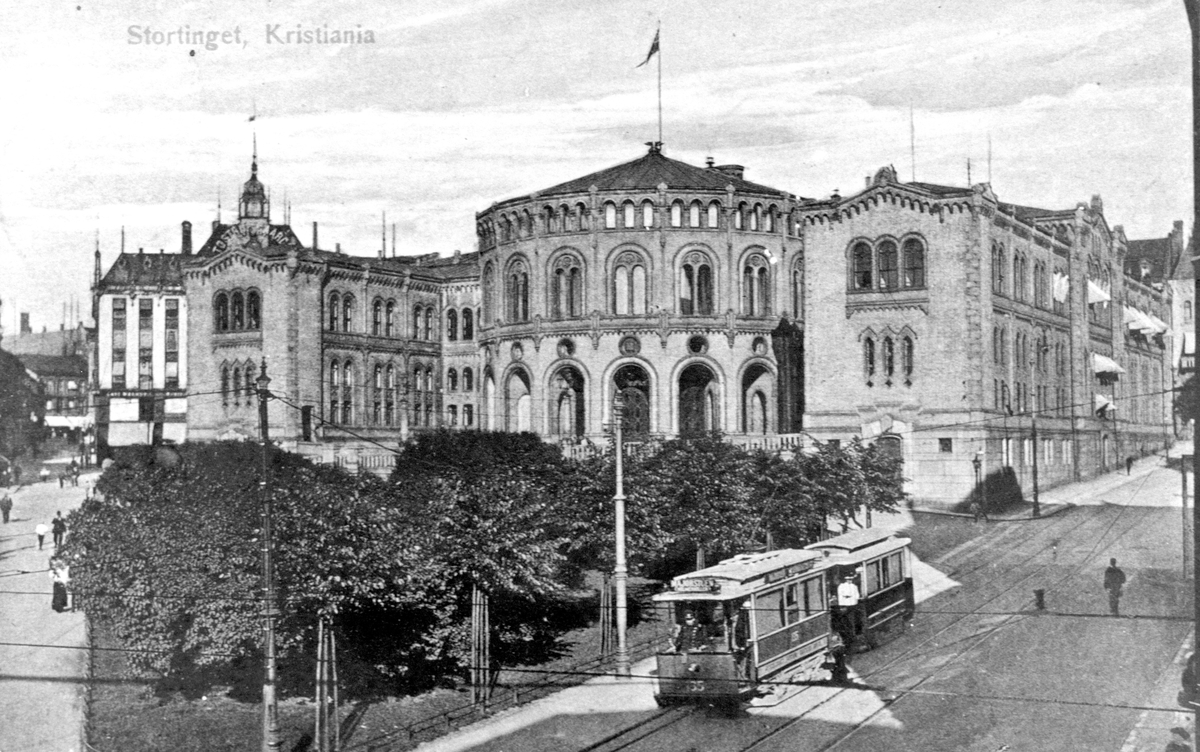 POSTKORT. STORTINGET, KRISTIANIA. Trikk.