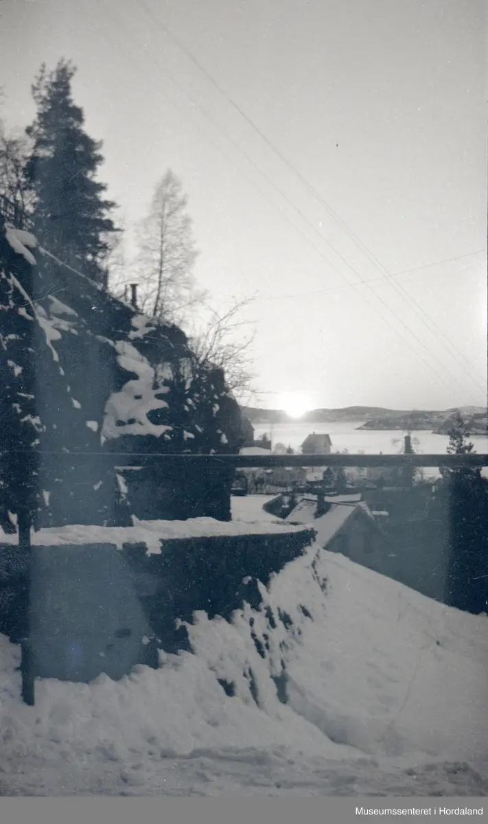 Salhus, Bergen. Vinter.