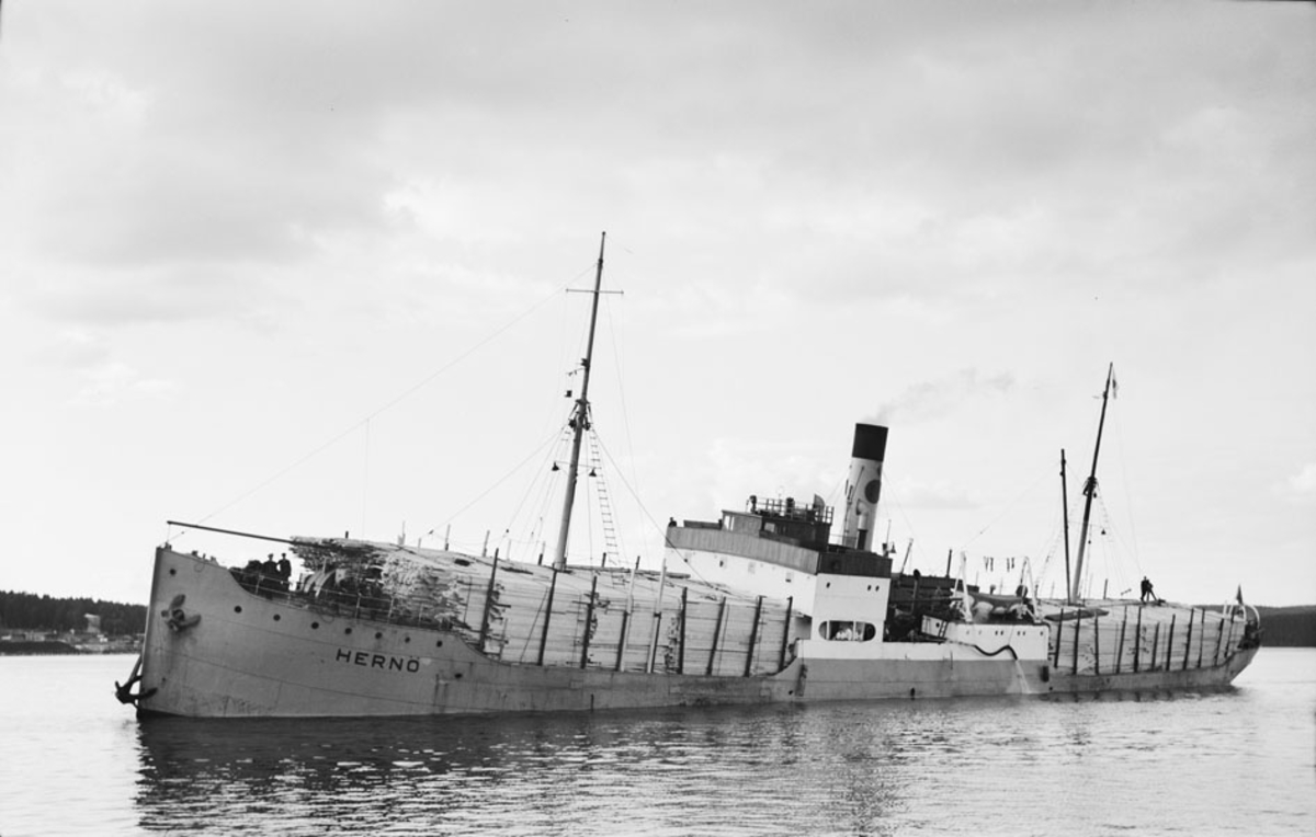 Ägare:/1947-60/: Rederi AB Nord-Sverige. Hemort: Härnösand ...
