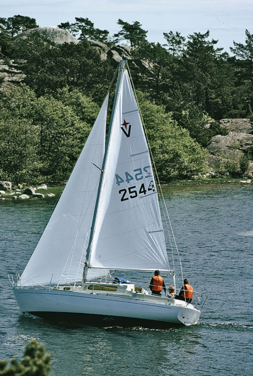 Albin Vega i skärgårdsmiljö.