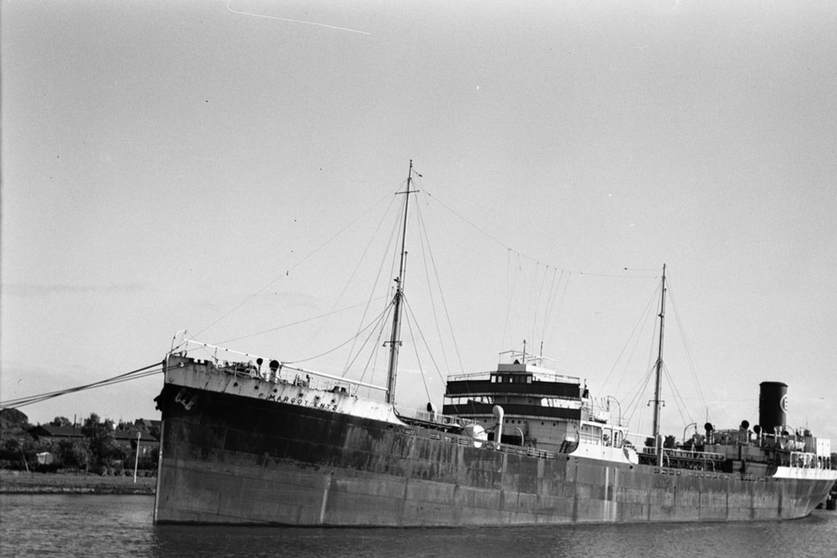 Ägare:/1951-58/: Thomas Entz Tanker G.m.b.H. Hemort: Rendsburg.