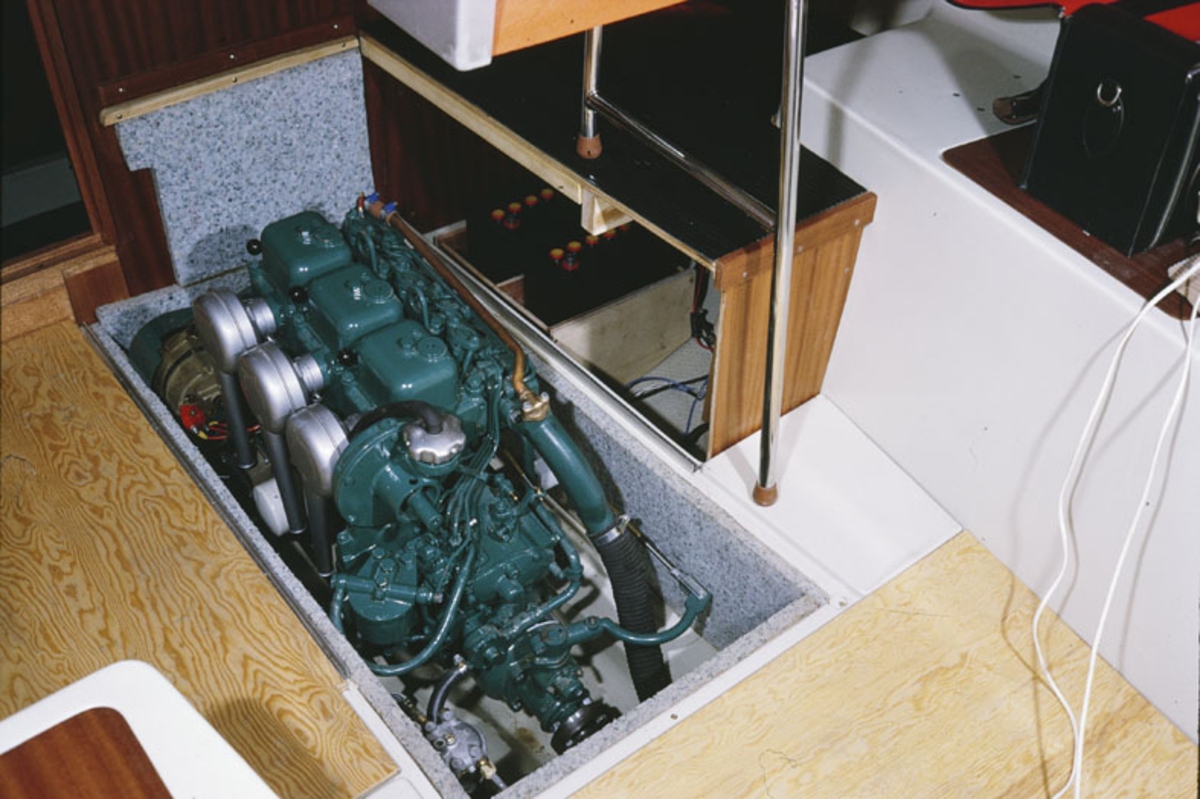 Motor i Albin 25.