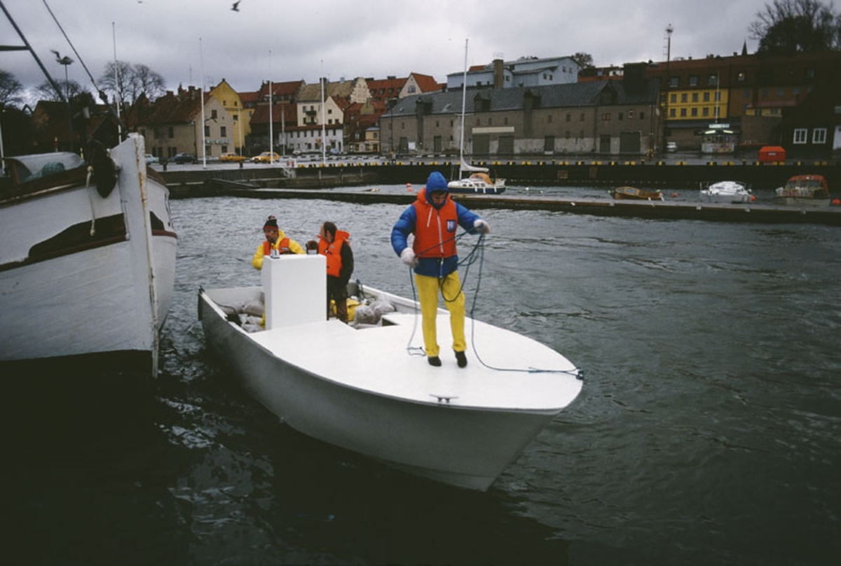 Test av prototyp av Albin 27 Wynne i Visby hamn.