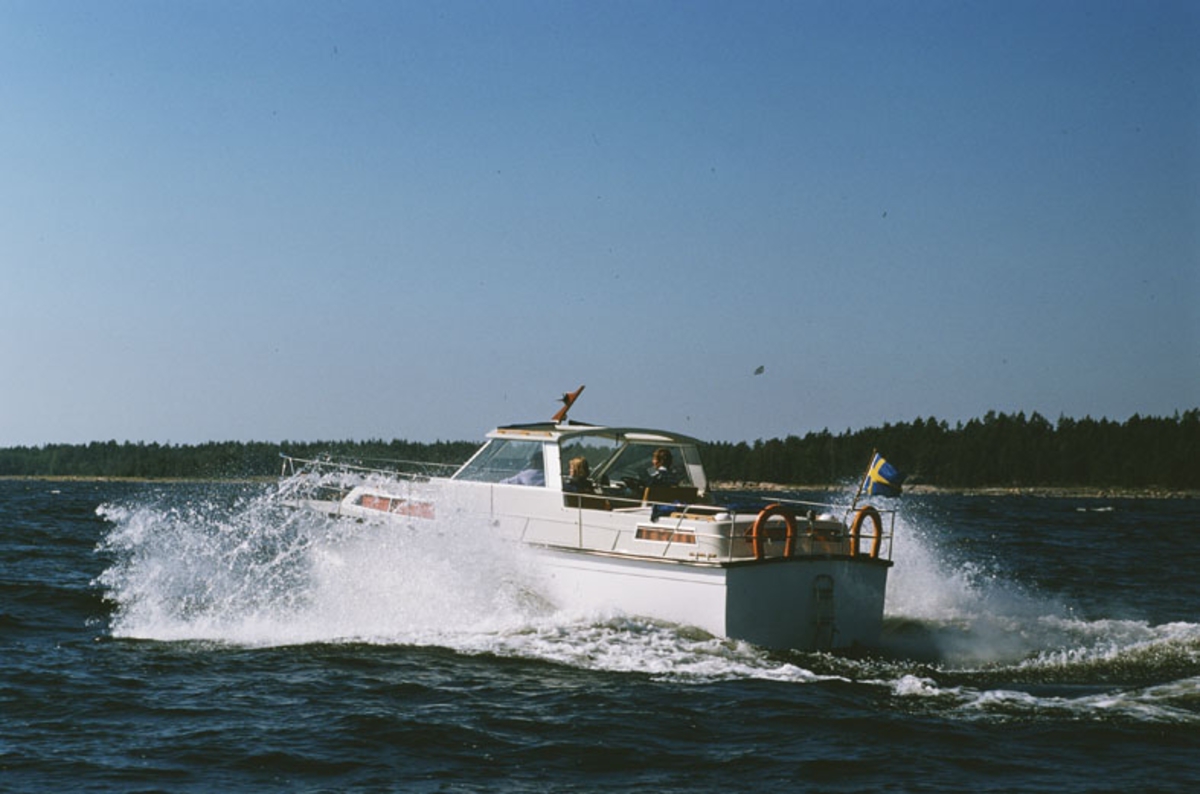 Albin 30