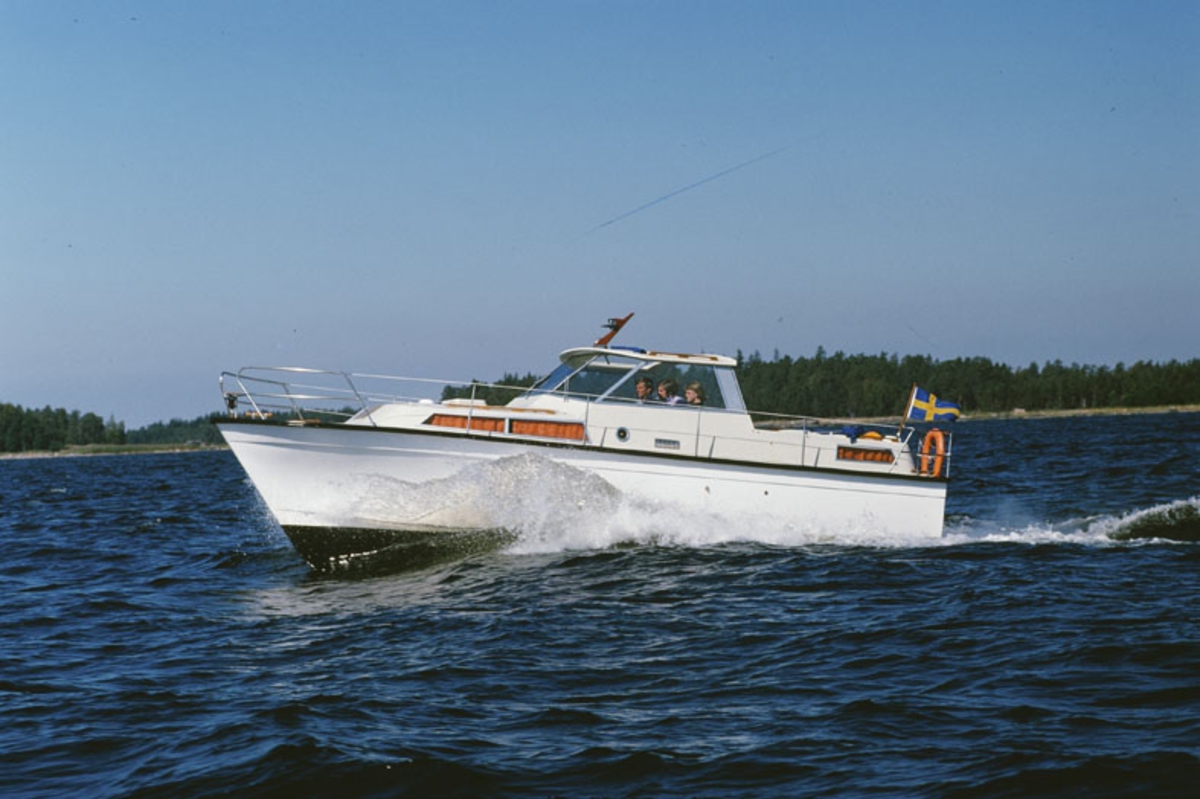 Albin 30