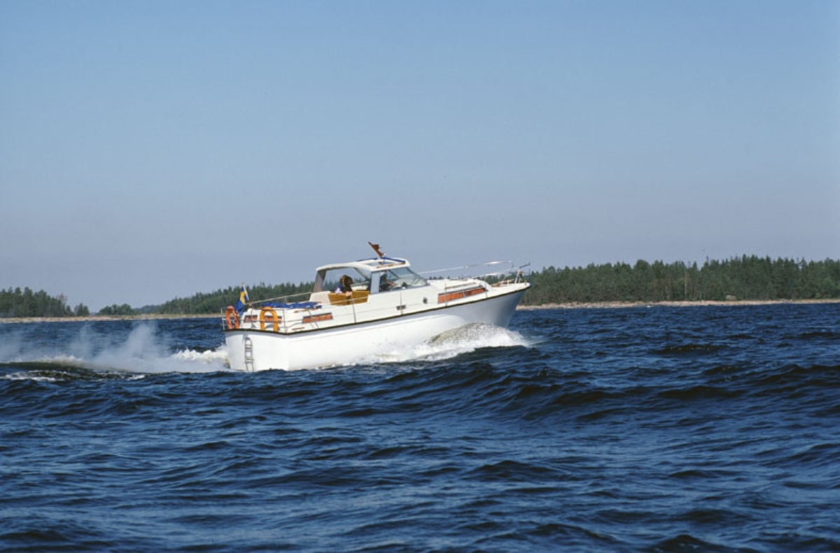 Albin 30