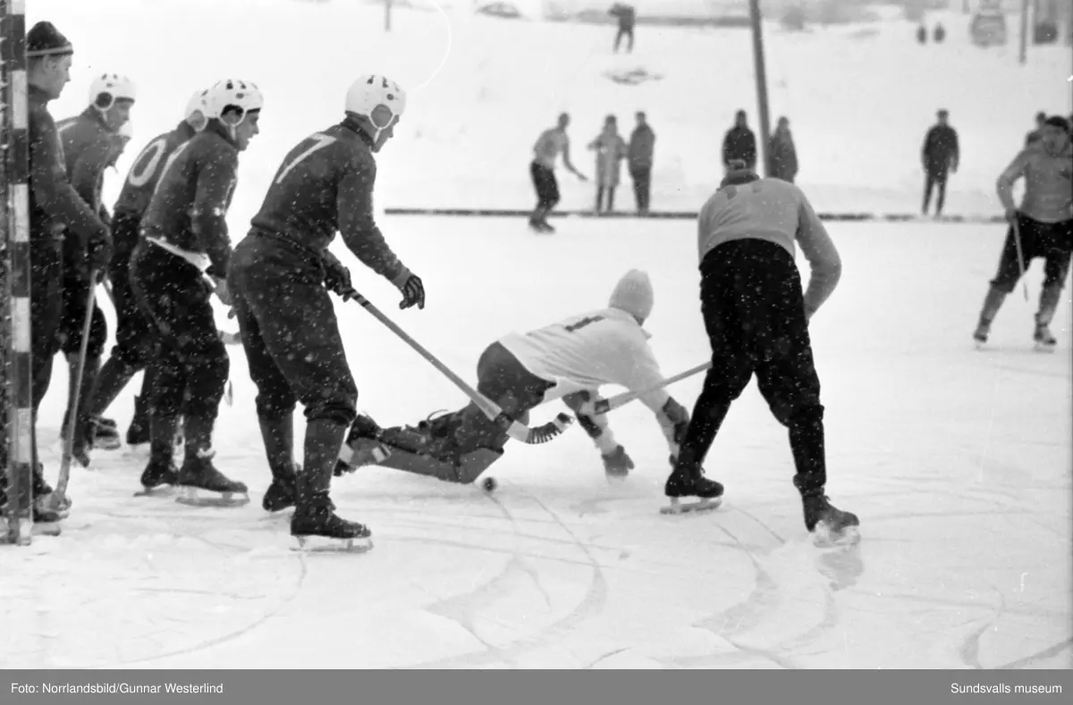 Bandymatch i Bydalen.