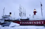 Finngrundet inpackat i plast och snö.