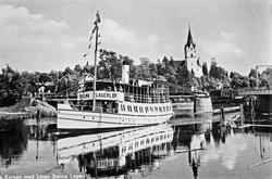 Kyrkan med båten Selma Lagerlöf.