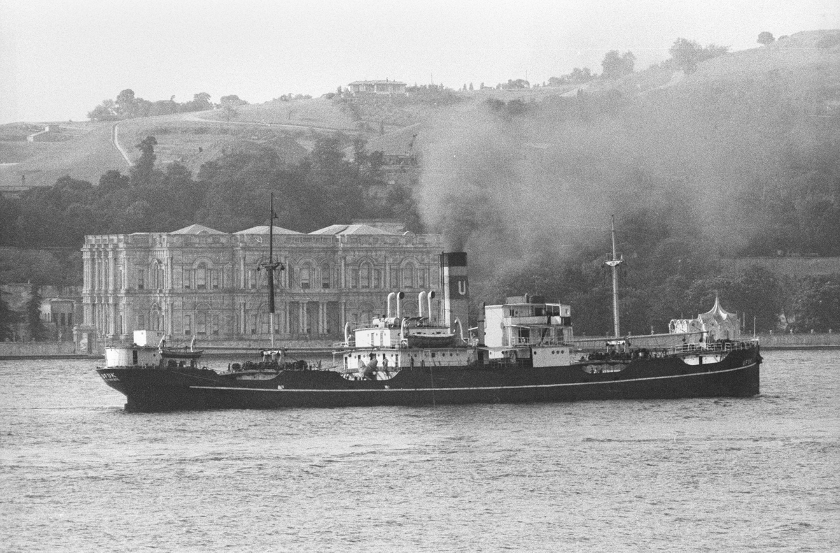 Ägare:/1960-78/: Ufuk Vapuru Donatma Istiraki. Hemort: Istanbul.