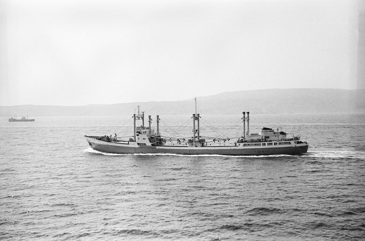 Ägare:/1966-83/: NAVROM, Navigation Roumaine Maritime & Fluviale. Hemort: Constanta.
