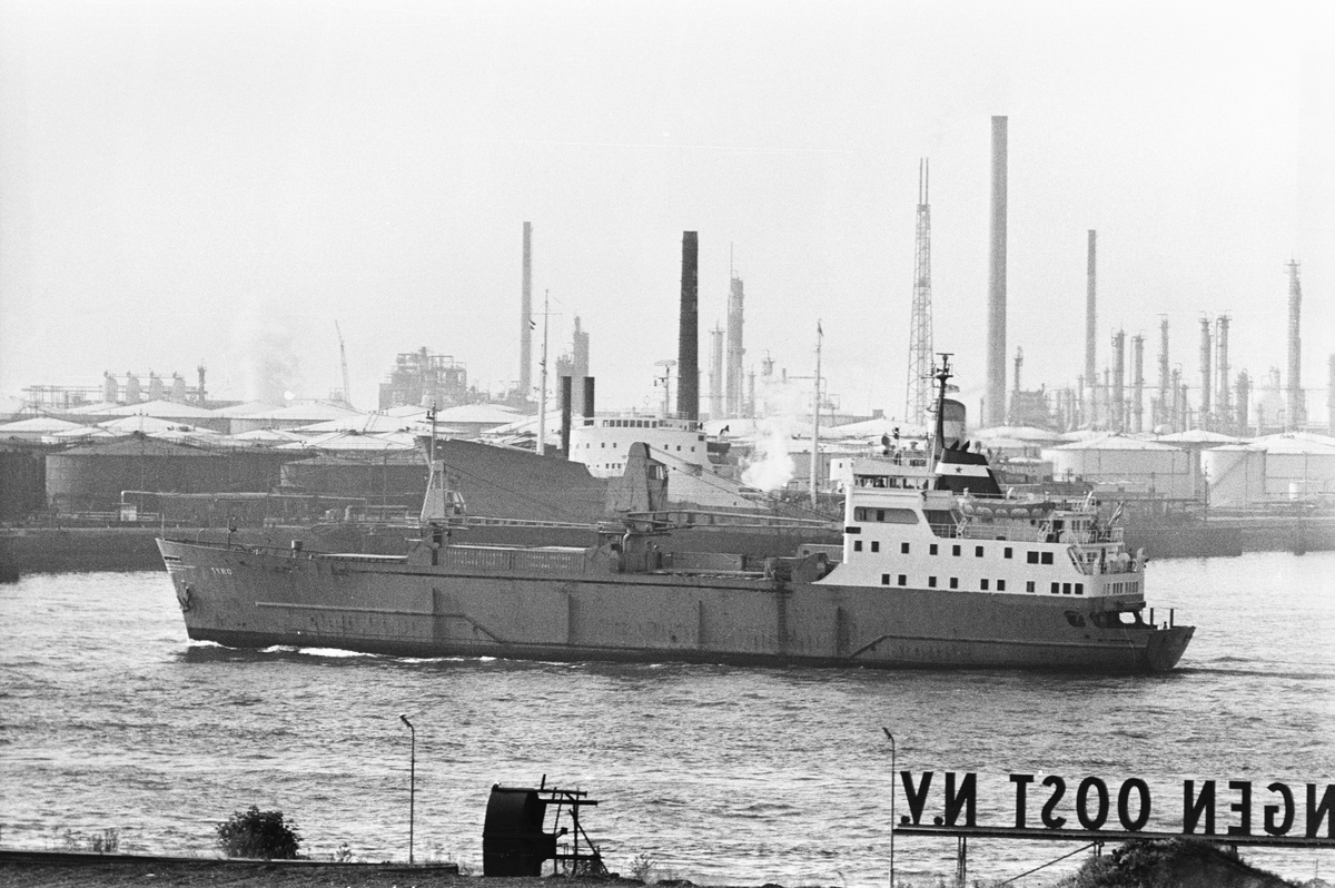 Ägare:/1967-83/: N.V. Maatschappij Zeevaart. Hemort: Rotterdam.