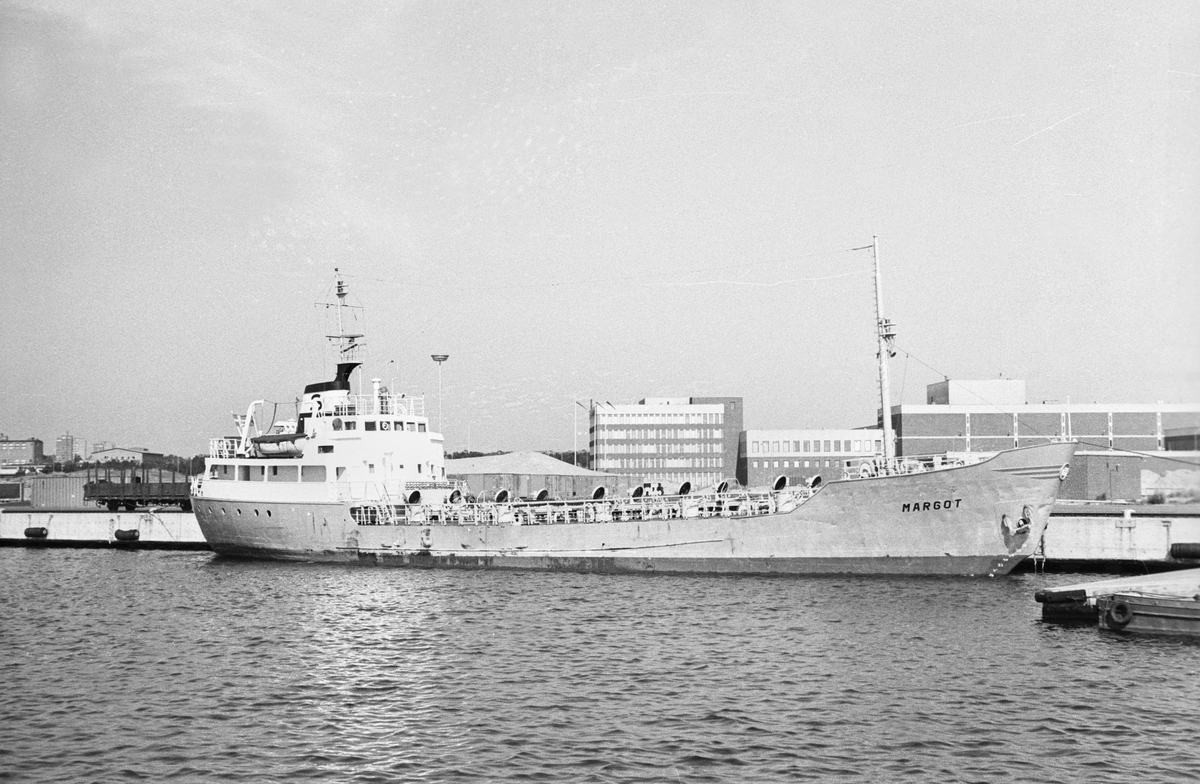Ägare:/1966-78/: Stockholms Rederi AB Svea. Hemort: Stockholm.