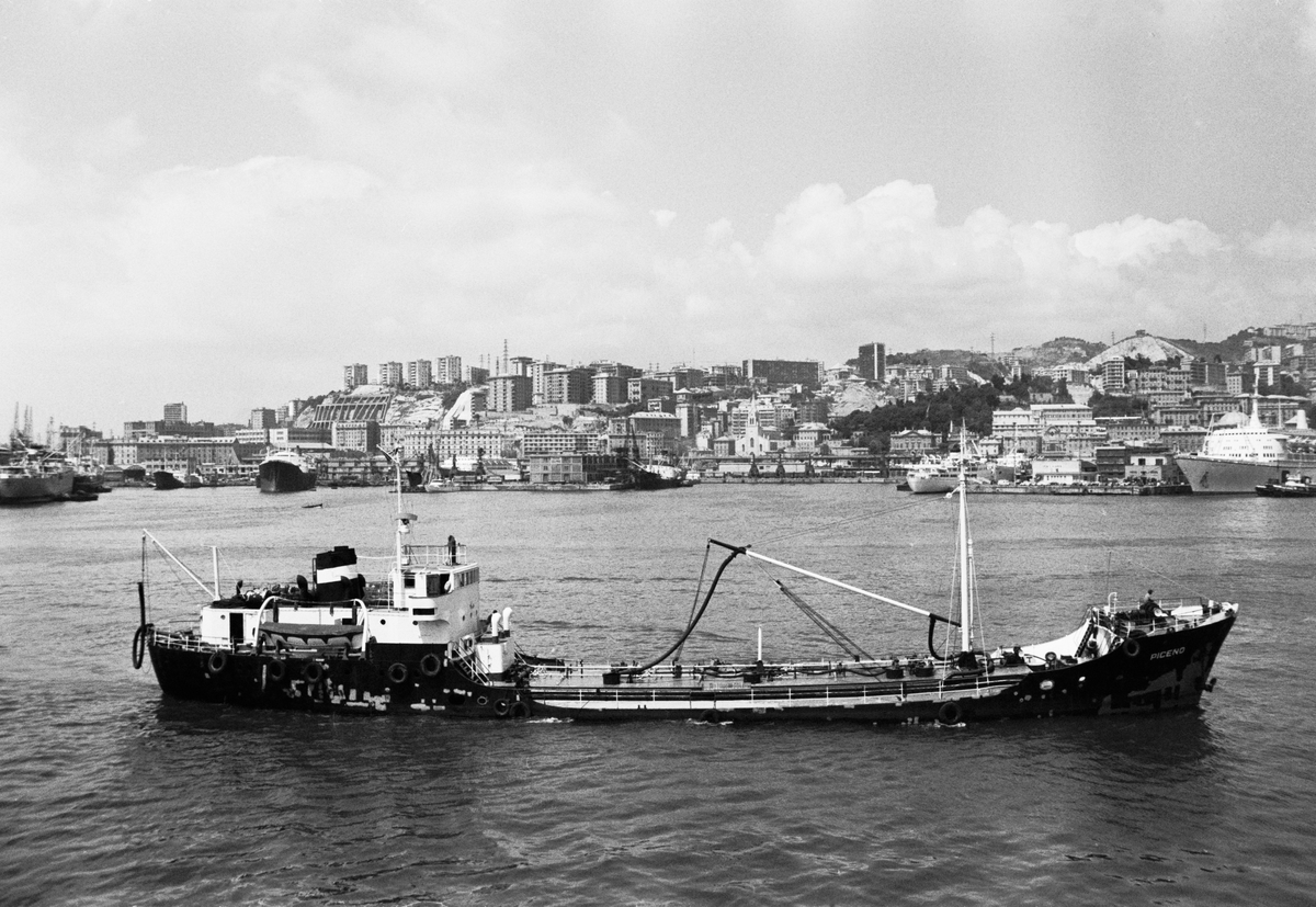 Ägare:/1965-79/: Ottavio Novella. Hemort: Genova.