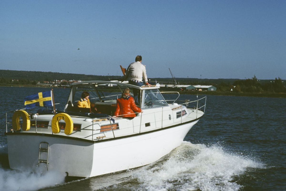 Albin 30