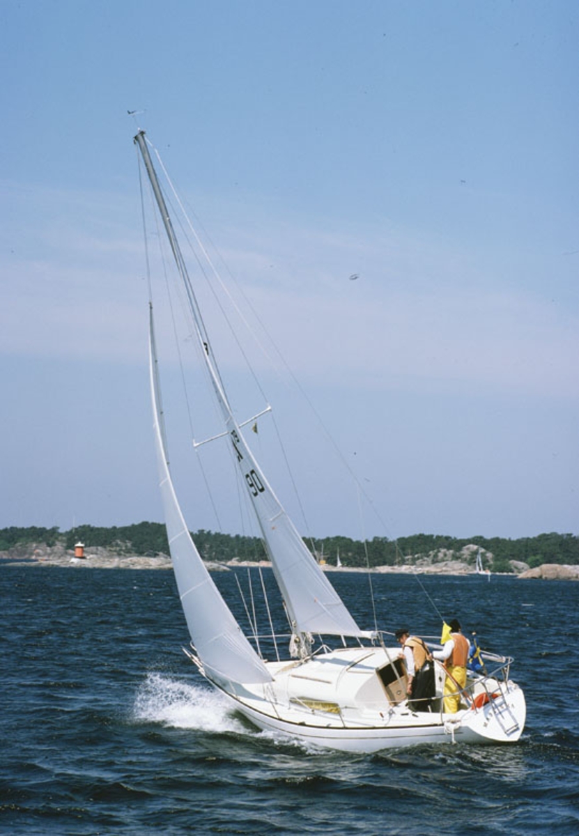 Albin 79