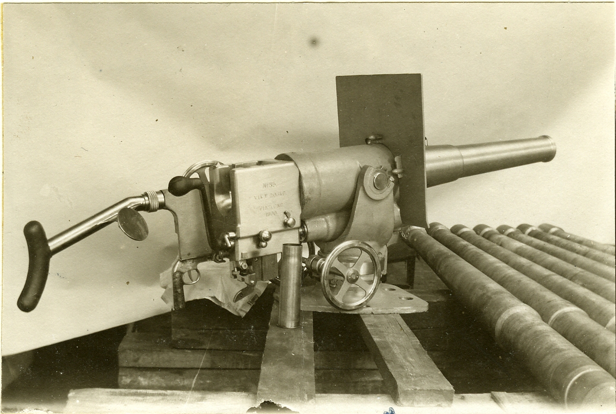 57 mm. kaponierkanon Modell 1895.